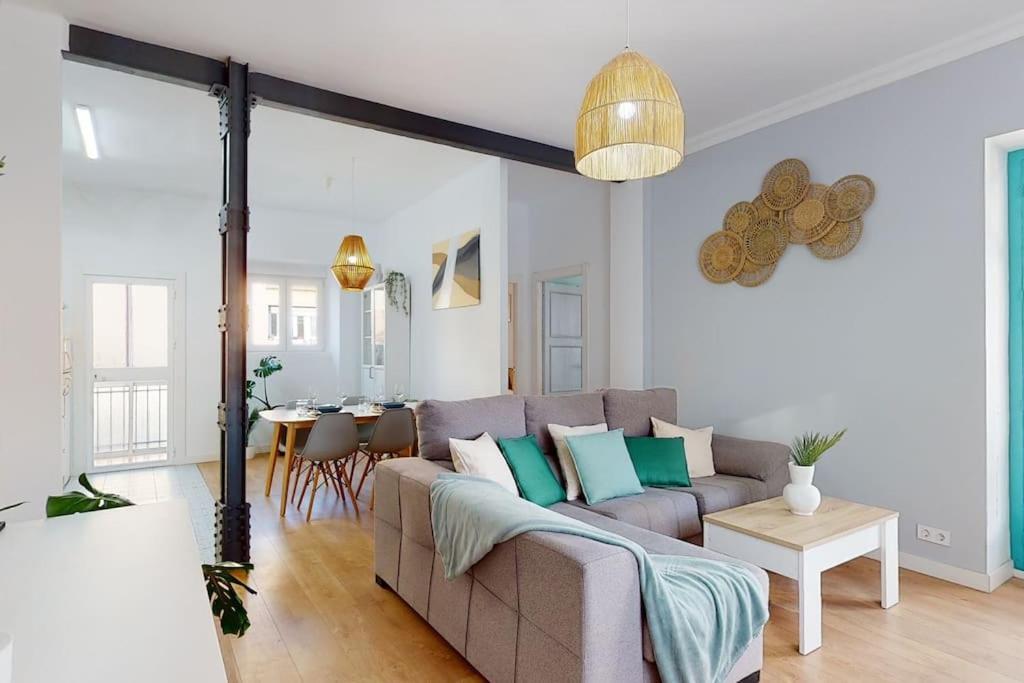 شقة Bright Flat Rosaleda مالقة المظهر الخارجي الصورة